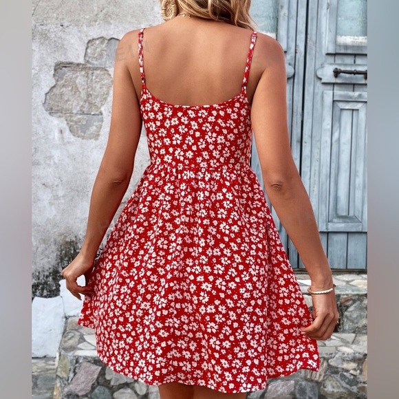 SHEIN VCAY Ditsy Floral Print Dress Red NWOT Size 2 - Picture 2 of 7